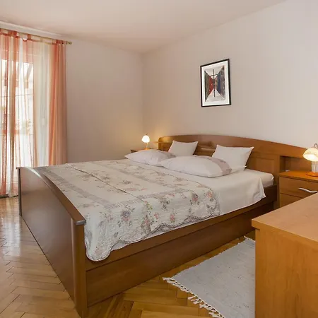 Marijeta Lägenhet Split